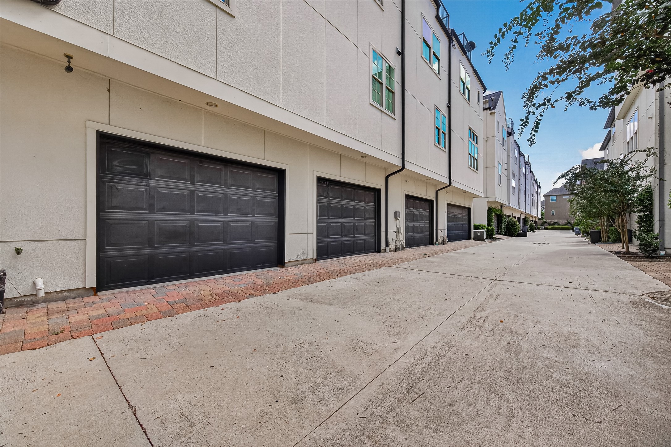 9656 Knight Road Houston, TX 77045 - Photo 35 of 37 Gallery Image 35