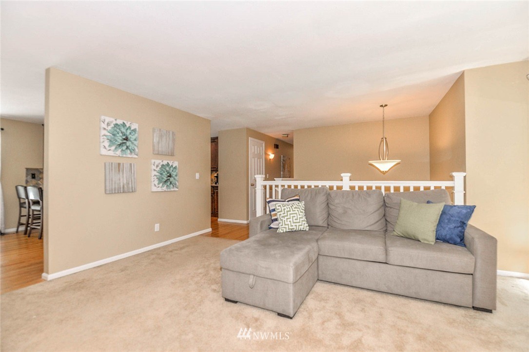 23225 53rd Avenue Southeast Bothell, WA 98021 - Photo 4 of 24
