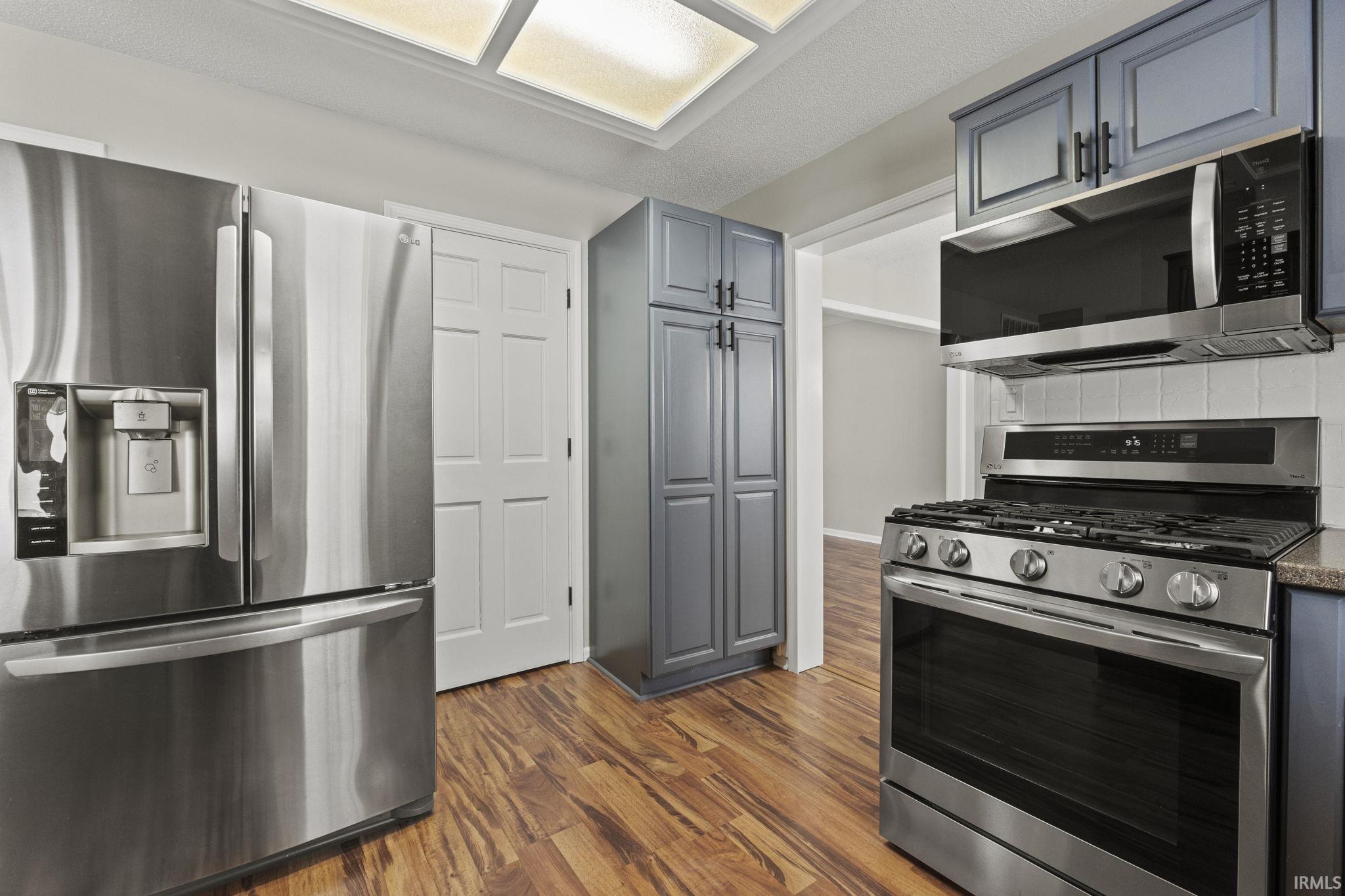 8723 Stand Ridge Run Fort Wayne, IN 46825 - Photo 11 of 33