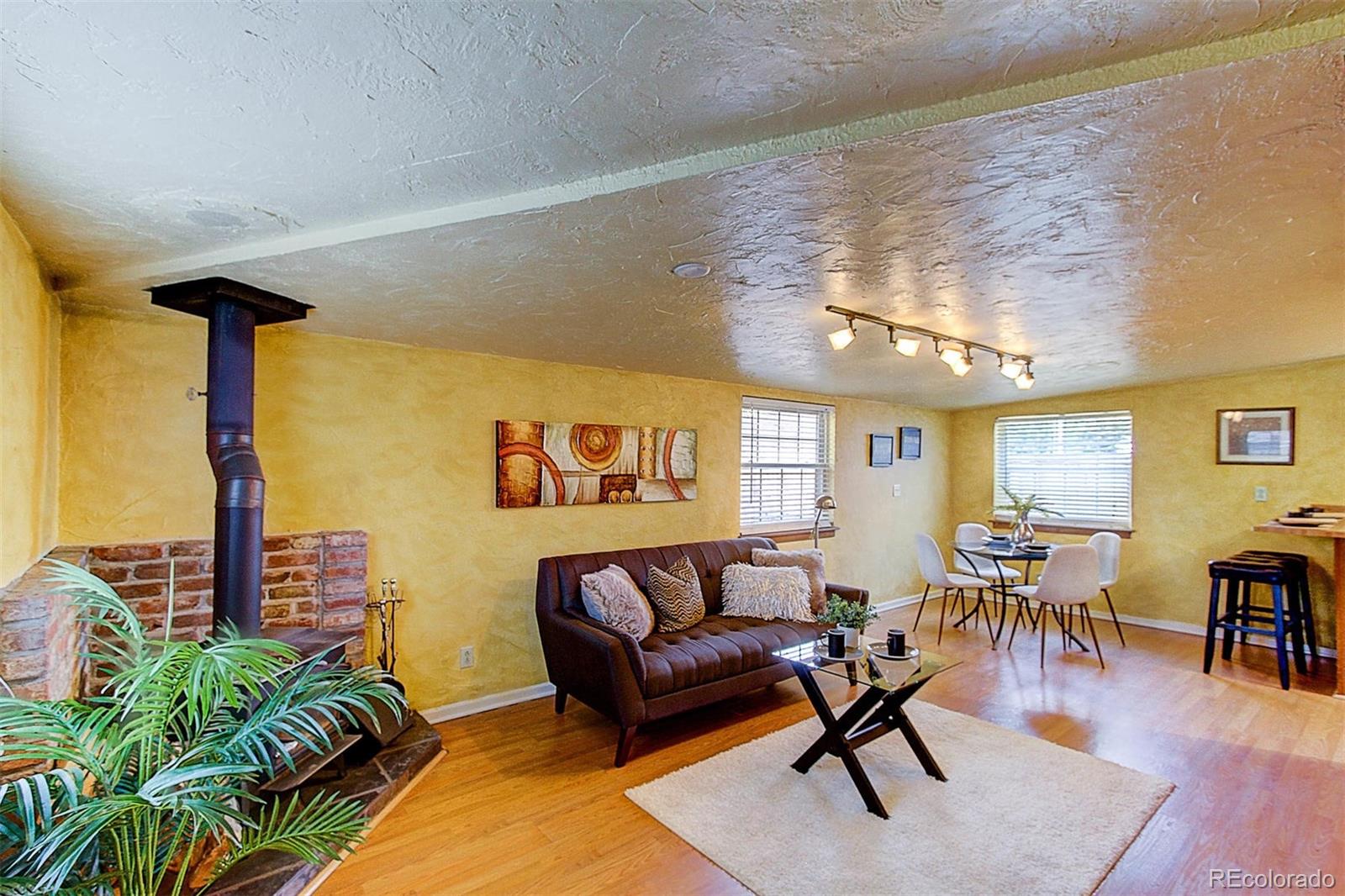 1051 Quebec Street Denver, CO 80220 - Photo 4 of 33