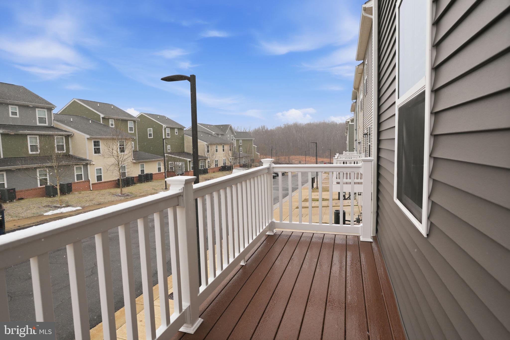 8437 Hamlin Street Lanham, MD 20706 - Photo 31 of 34 Deck