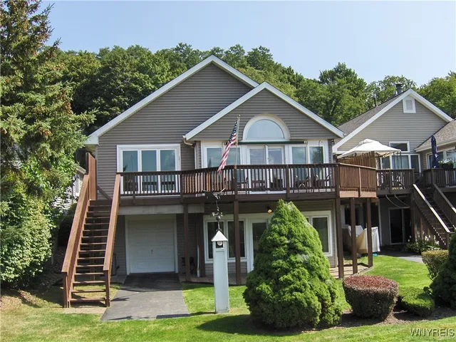$300,000 | 3201 Fairway 5, Macedon, NY 14568