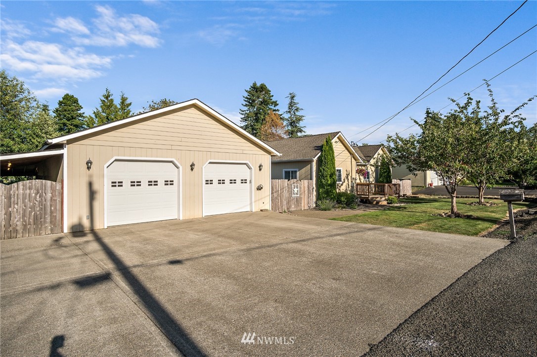 1145 Deal Street Raymond, WA 98577 - Photo 4 of 20 Gallery Image 4
