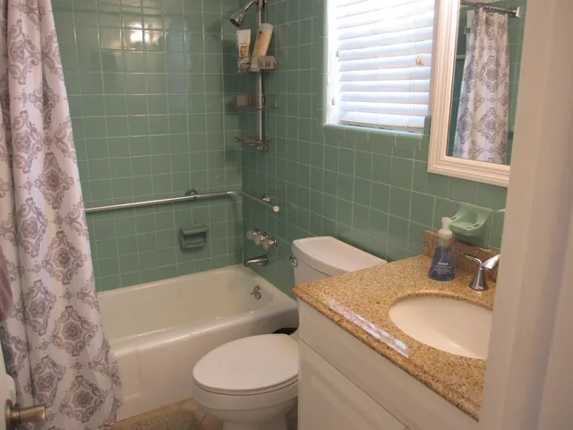 $2,750 | 6660 North Ocean Boulevard, Unit 16, Ocean Ridge, FL 33435