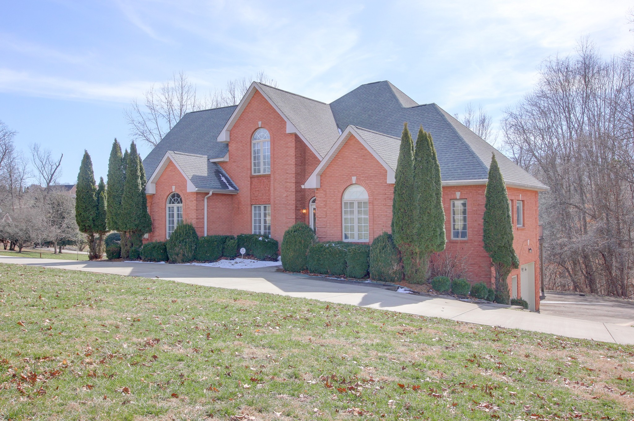 2208 Foxfire Road Clarksville, TN 37043 - Photo 1 of 46 Gallery Image 1