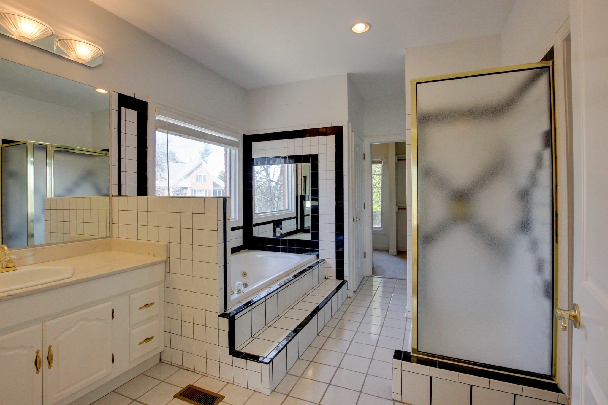 2208 Foxfire Road Clarksville, TN 37043 - Photo 29 of 46 Gallery Image 29