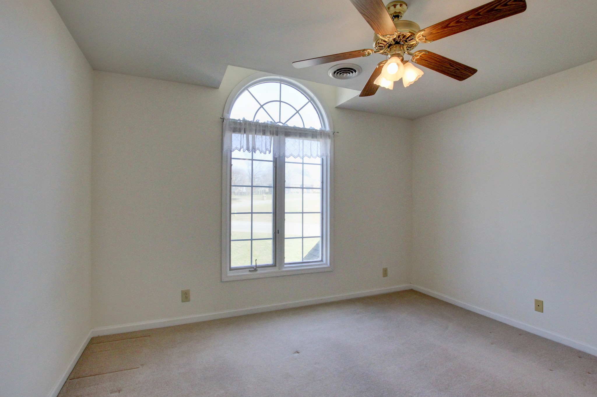 2208 Foxfire Road Clarksville, TN 37043 - Photo 35 of 46 Gallery Image 35