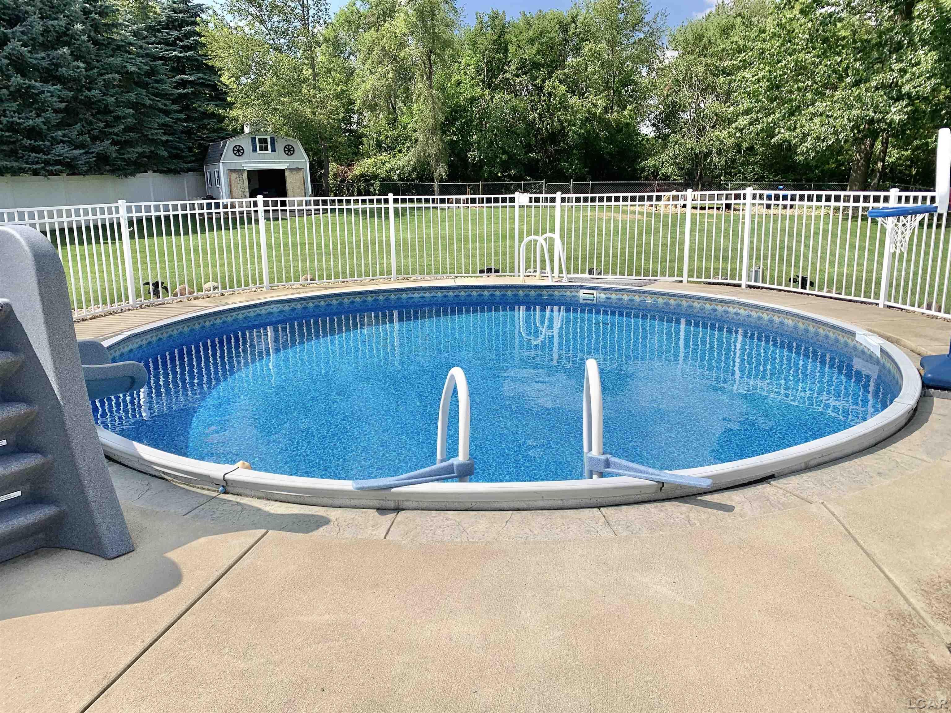 3144 Cobblestone Ridge Tecumseh, MI 49286 - Photo 14 of 54 50147667-bf361d35-774b-44dd-938c-f1b9aec9ae5d.JPG