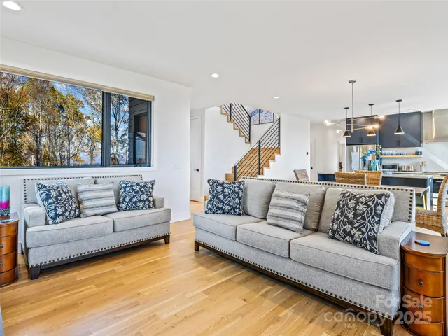 $1,795,000 | 15 Green Laurel Trail, Fletcher, NC 28732