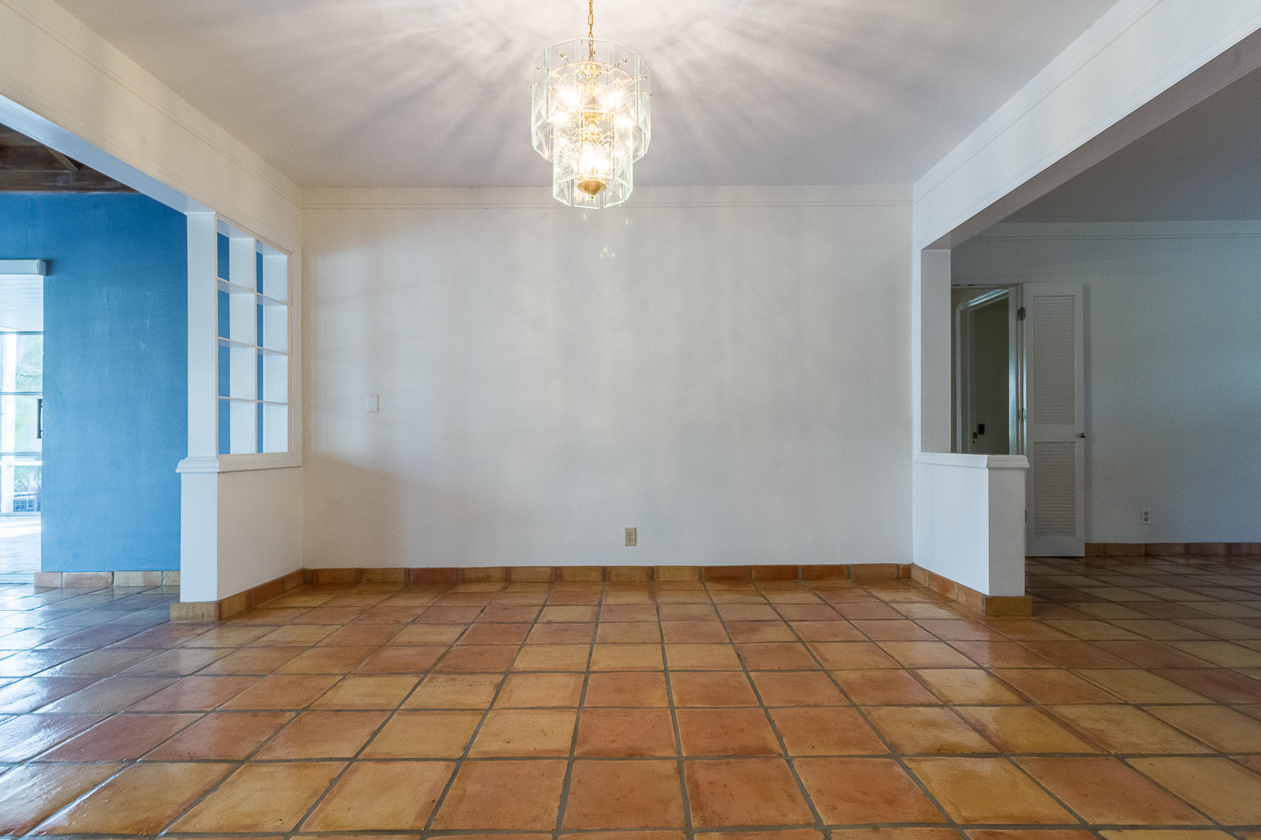 801 Northeast 5th Street Boca Raton, FL 33432 - Photo 7 of 32 Dining Room Unfurnished