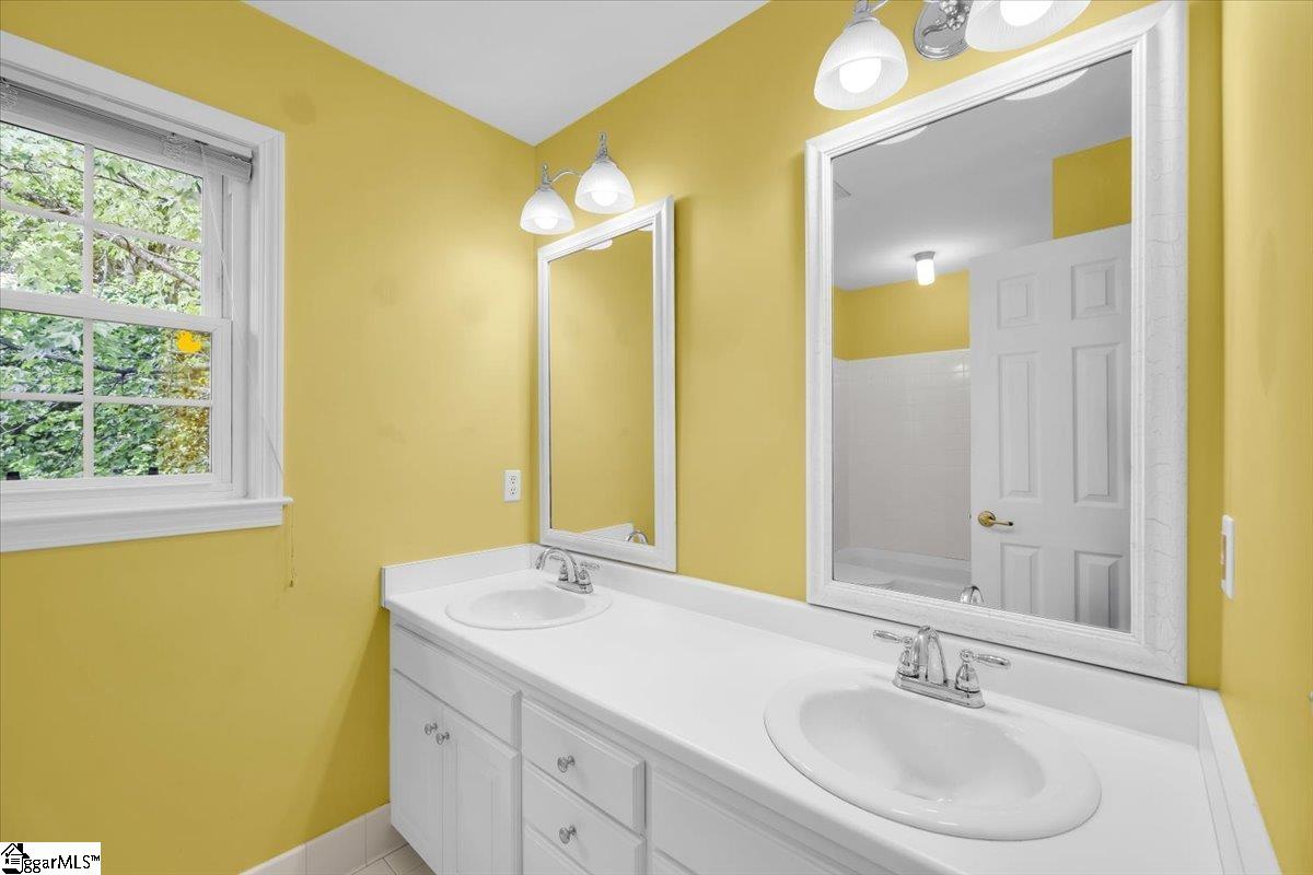203 Autumn Road Greer, SC 29650 - Photo 38 of 44 Gallery Image 38