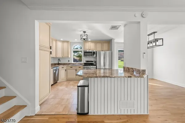 $5,200 | 27 Meadowview Road, Bernards, NJ 07920