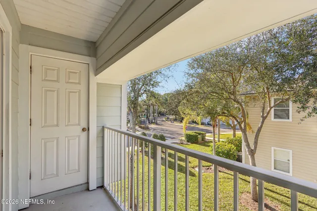 $195,000 | 7062 Snowy Canyon Drive, Unit 112, Jacksonville, FL 32256