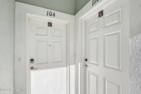 $193,000 | 7062 Snowy Canyon Drive, Unit 112, Jacksonville, FL 32256