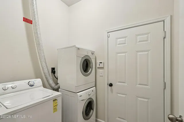 $195,000 | 7062 Snowy Canyon Drive, Unit 112, Jacksonville, FL 32256