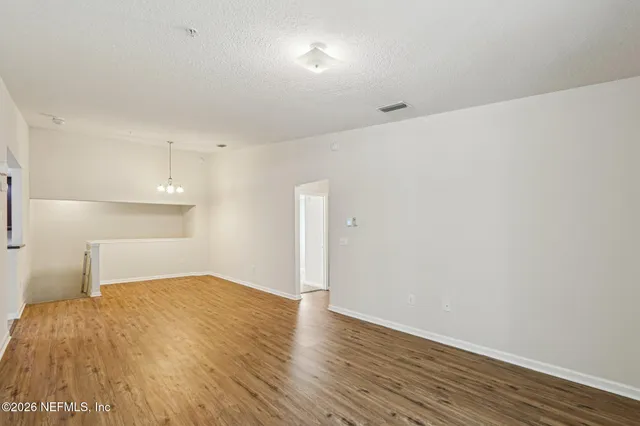 $195,000 | 7062 Snowy Canyon Drive, Unit 112, Jacksonville, FL 32256