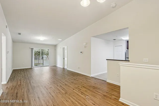 $195,000 | 7062 Snowy Canyon Drive, Unit 112, Jacksonville, FL 32256