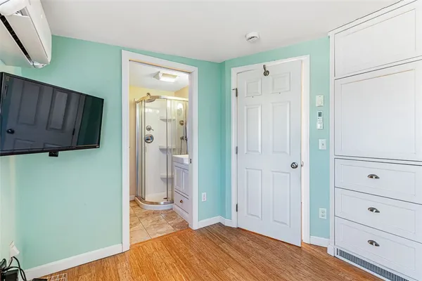 $1,590,000 | 6 Macalder Street, Narragansett, RI 02879