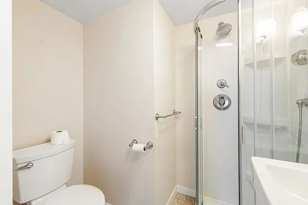 $1,590,000 | 6 Macalder Street, Narragansett, RI 02879