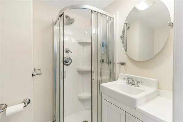 $1,590,000 | 6 Macalder Street, Narragansett, RI 02879