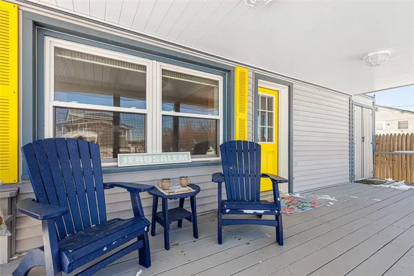 $1,590,000 | 6 Macalder Street, Narragansett, RI 02879