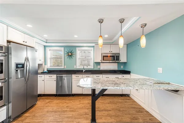 $1,590,000 | 6 Macalder Street, Narragansett, RI 02879