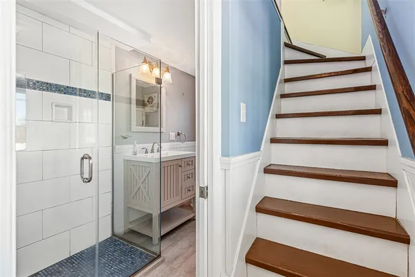 $1,590,000 | 6 Macalder Street, Narragansett, RI 02879