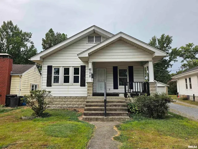 $85,000 | 611 East Meridian Street, Marion, IL 62959