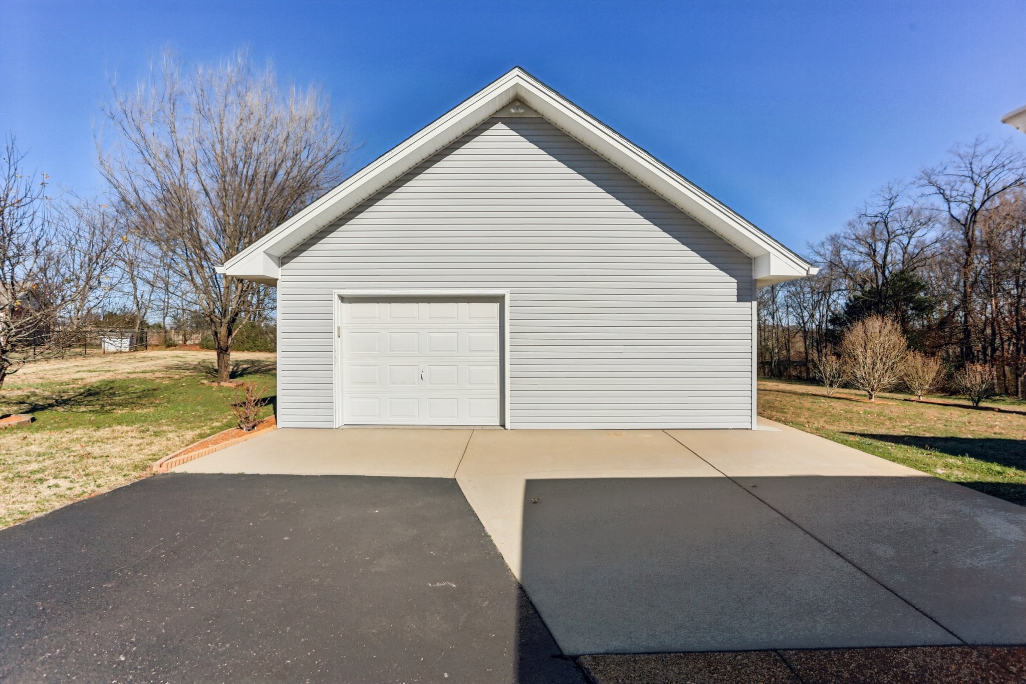 441 Marilyn Circle Spring Hill, TN 37174 - Photo 46 of 50 a view of backyard of house and car parked