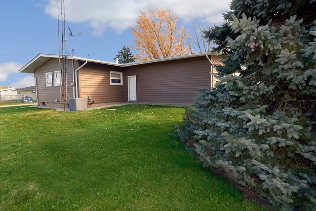 $269,900 | 3757 Highway 71, Sheridan, IL 60551