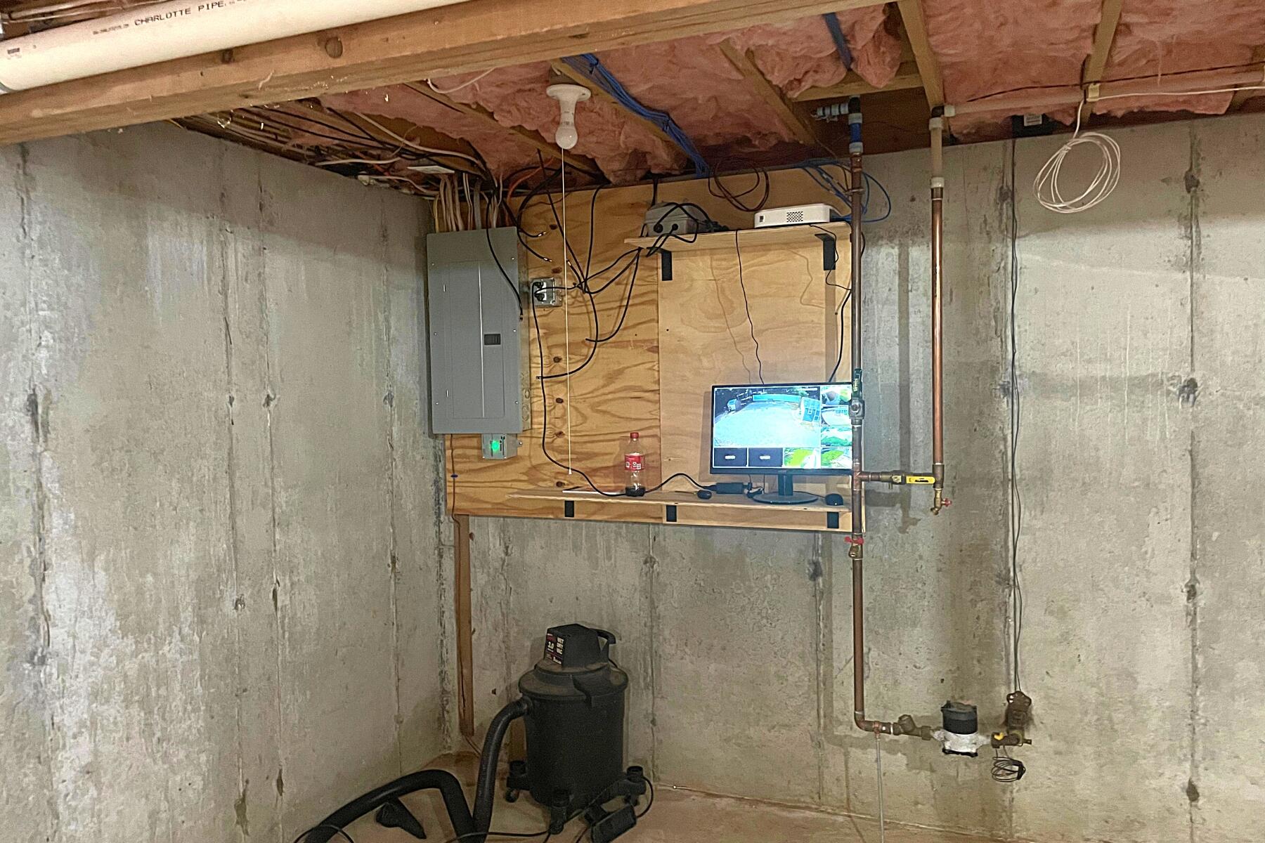 263 Cammett Road Marstons Mills, MA 02648 - Photo 33 of 33 a bathroom with a shower and a tub