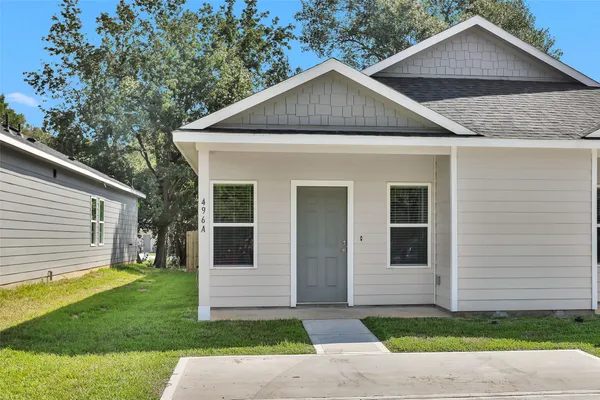 $1,600 | 496 Golden Street, Unit A, Willis, TX 77378