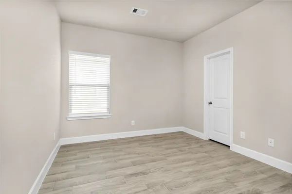 $1,600 | 496 Golden Street, Unit A, Willis, TX 77378