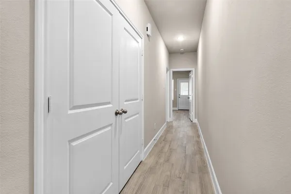 $1,600 | 496 Golden Street, Unit A, Willis, TX 77378