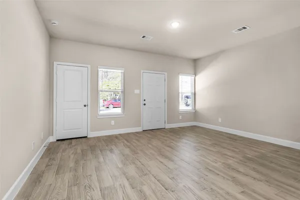 $1,600 | 496 Golden Street, Unit A, Willis, TX 77378