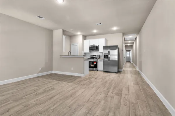 $1,600 | 496 Golden Street, Unit A, Willis, TX 77378