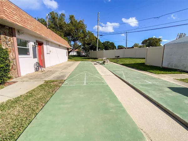 $1,300 | 6036 Chesham Drive, Unit 5, New Port Richey, FL 34653