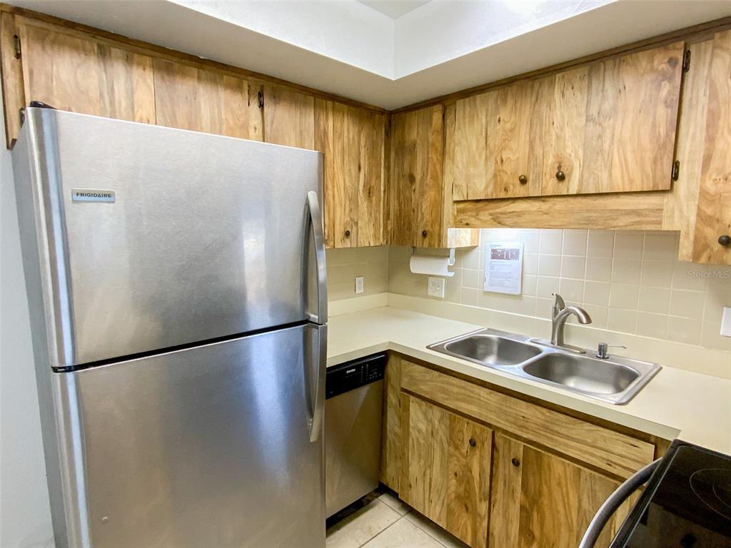 6036 Chesham Drive, Unit 5 New Port Richey, FL 34653 - Photo 3 of 25