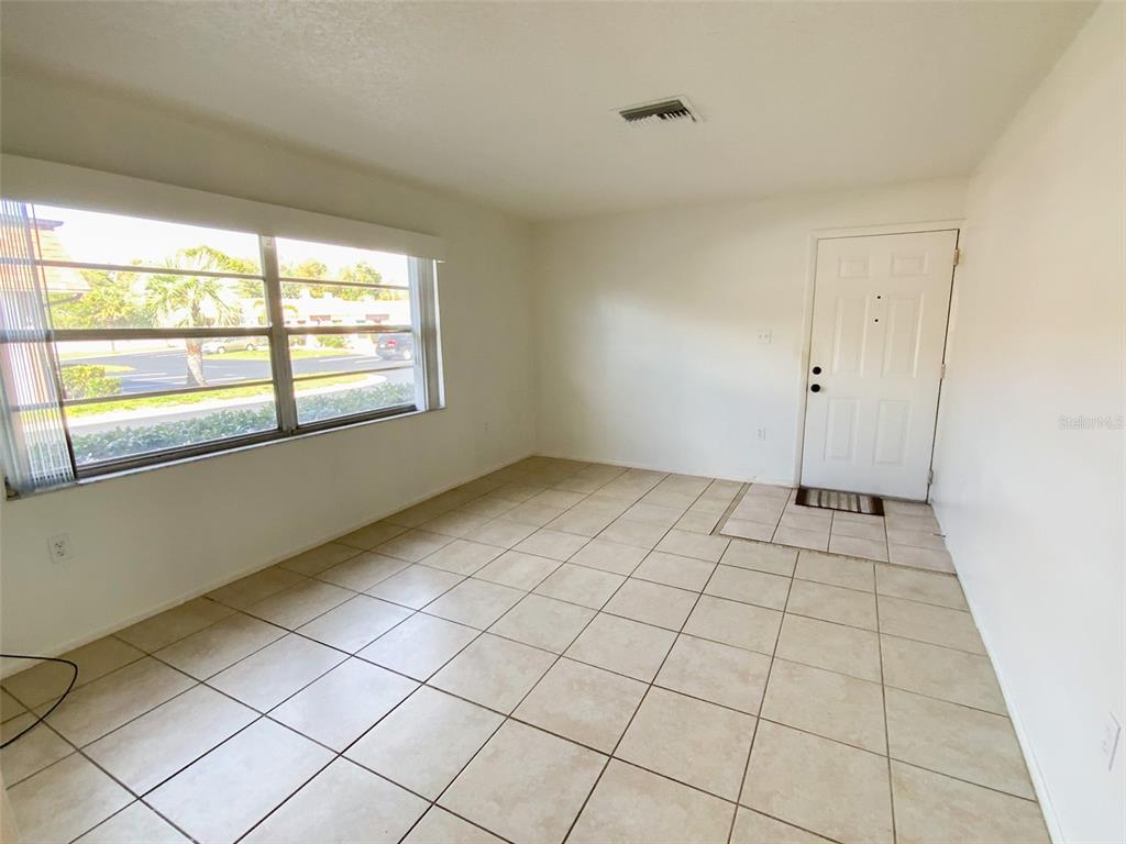 6036 Chesham Drive, Unit 5 New Port Richey, FL 34653 - Photo 8 of 25
