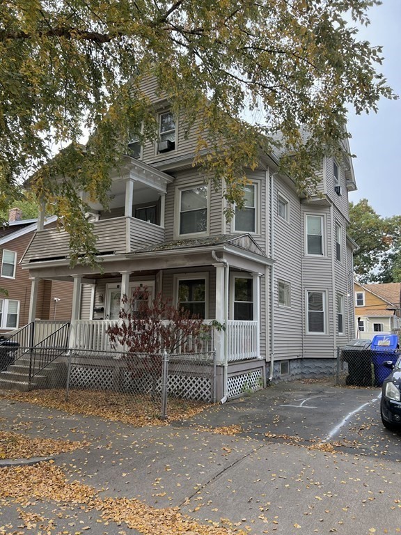68-70 Rochelle Street Springfield, MA 01109 - Photo 2 of 19 Gallery Image 2