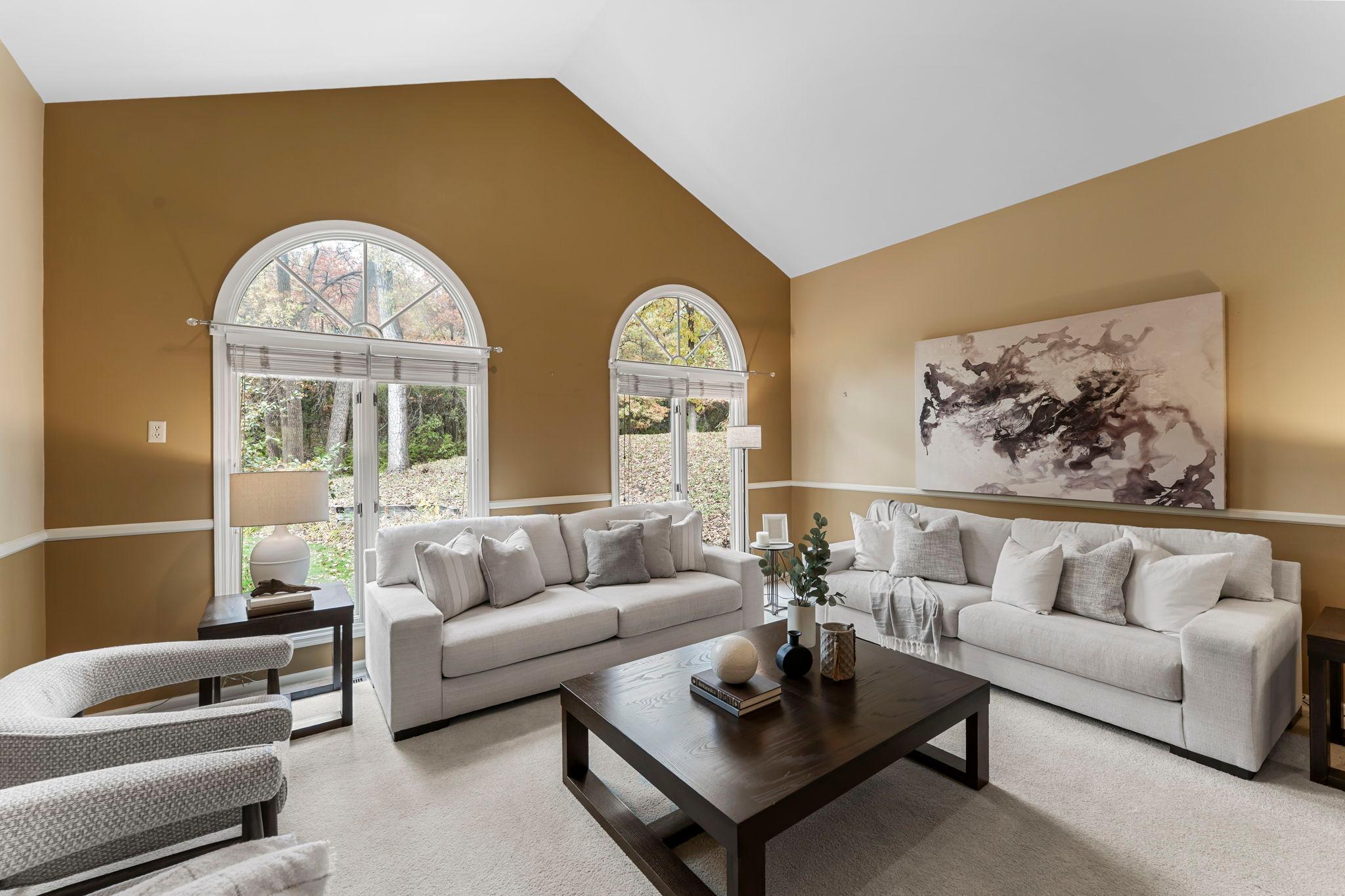8611 Chalet Road Bloomington, MN 55438 - Photo 2 of 33 Gallery Image 2