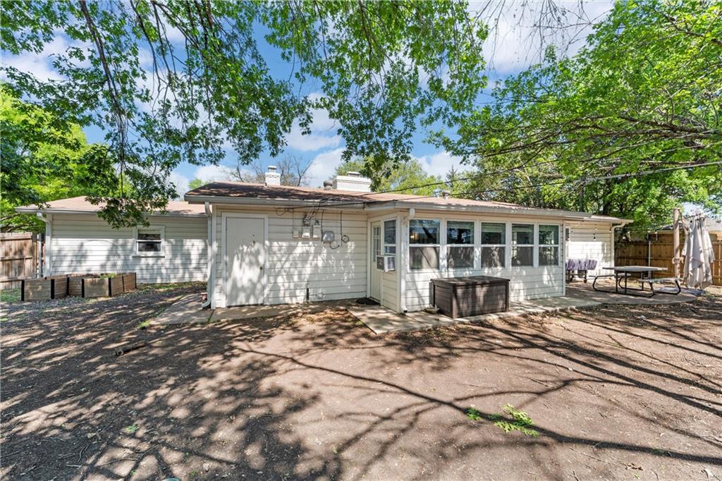 2212 Charboneau Drive Waco, TX 76710 - Photo 17 of 22