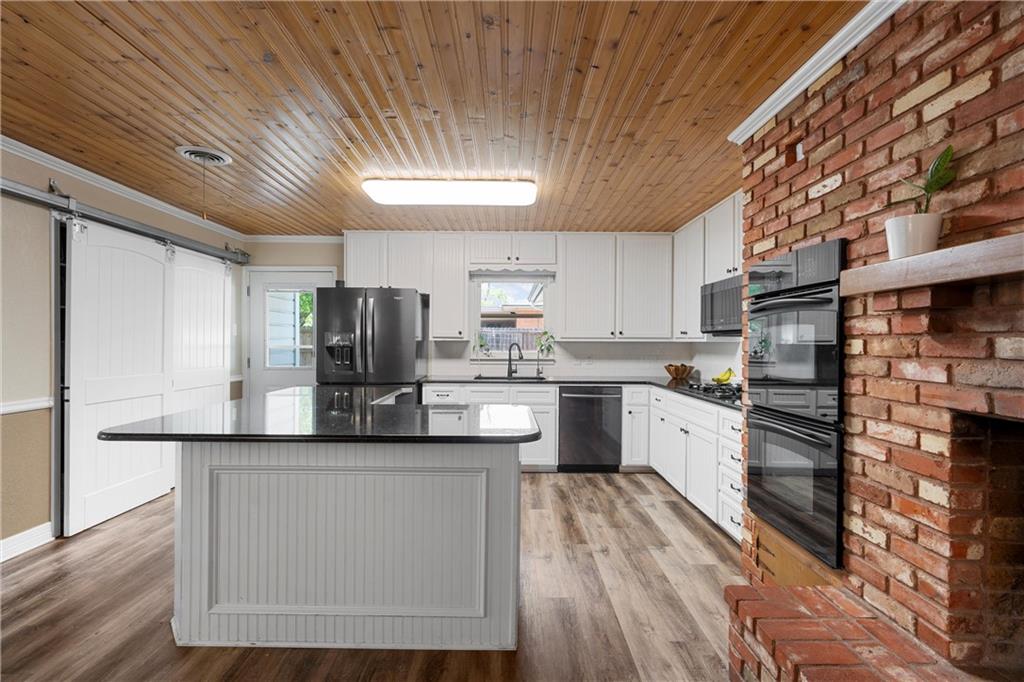 2212 Charboneau Drive Waco, TX 76710 - Photo 6 of 22