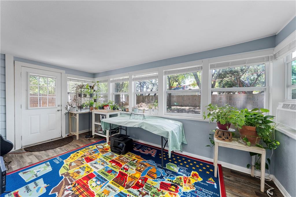 2212 Charboneau Drive Waco, TX 76710 - Photo 9 of 22