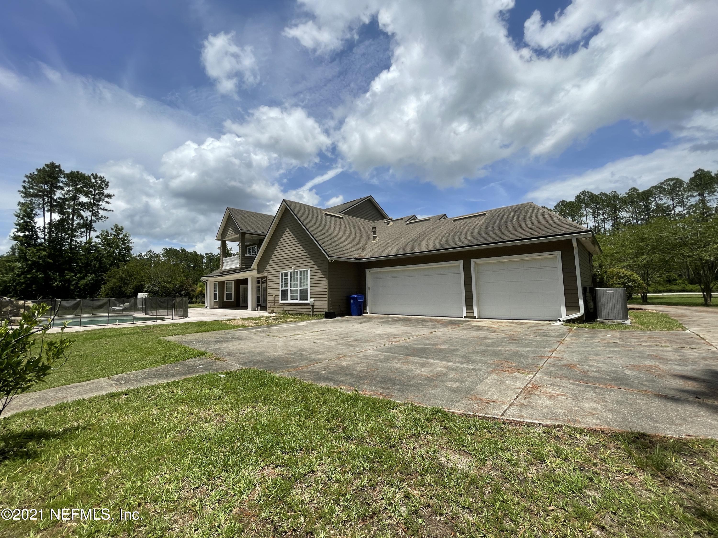127 Foxcraft Street St. Augustine, FL 32092 - Photo 9 of 77 Rear entry garage
