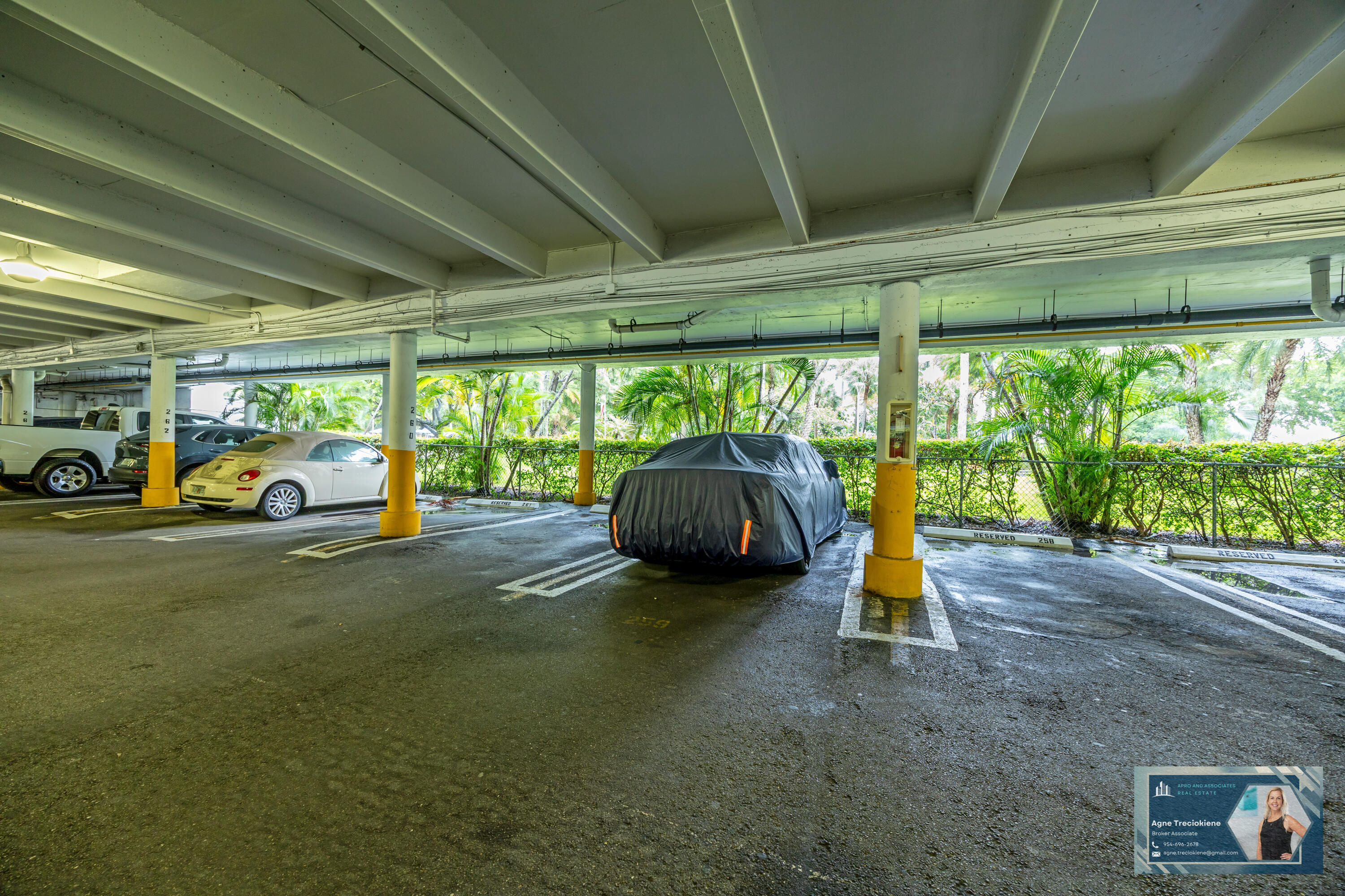 2801 Northeast 183rd Street, Unit 1606W Aventura, FL 33160 - Photo 36 of 53 a view of a parking area