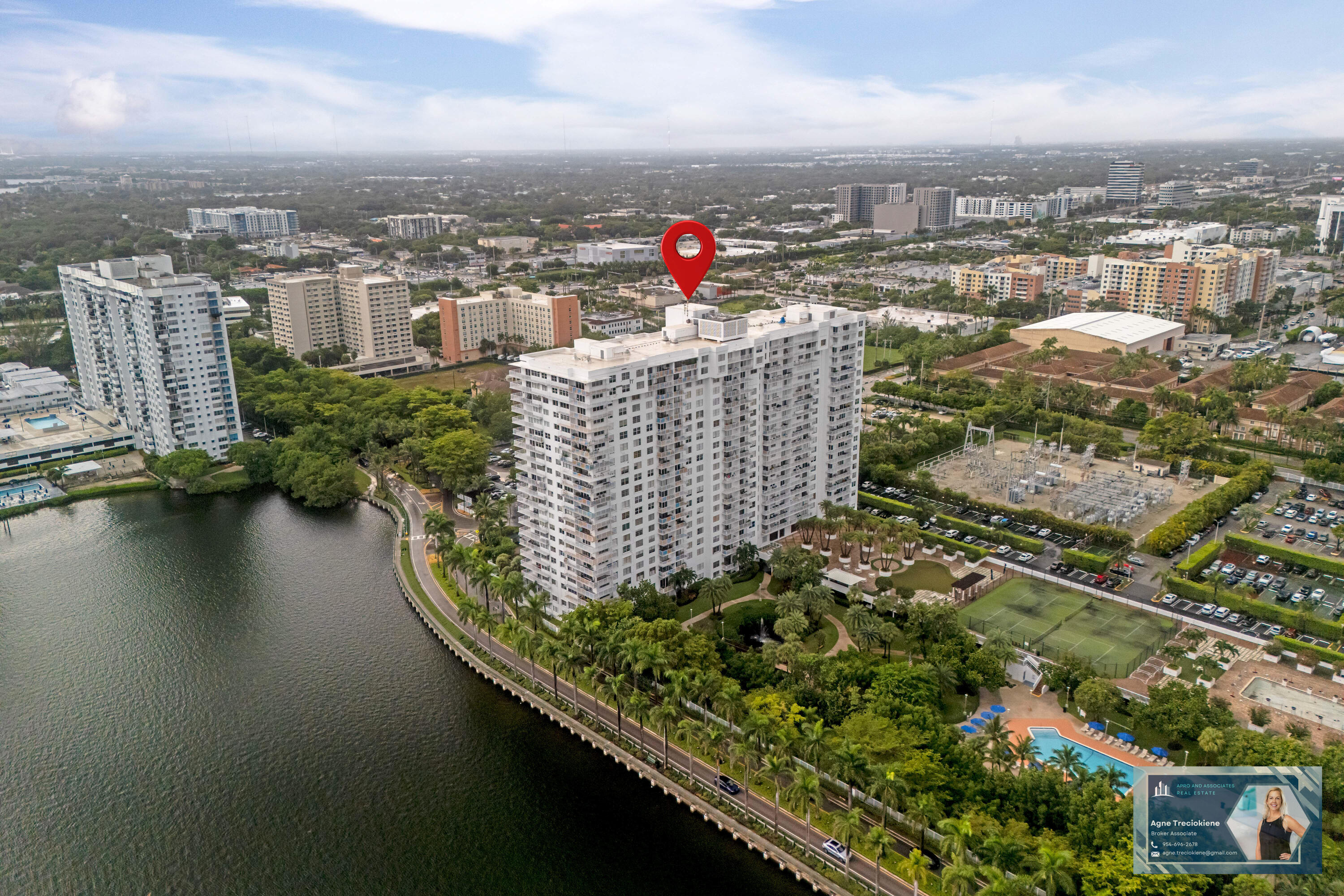 2801 Northeast 183rd Street, Unit 1606W Aventura, FL 33160 - Photo 50 of 53 an aerial view of city
