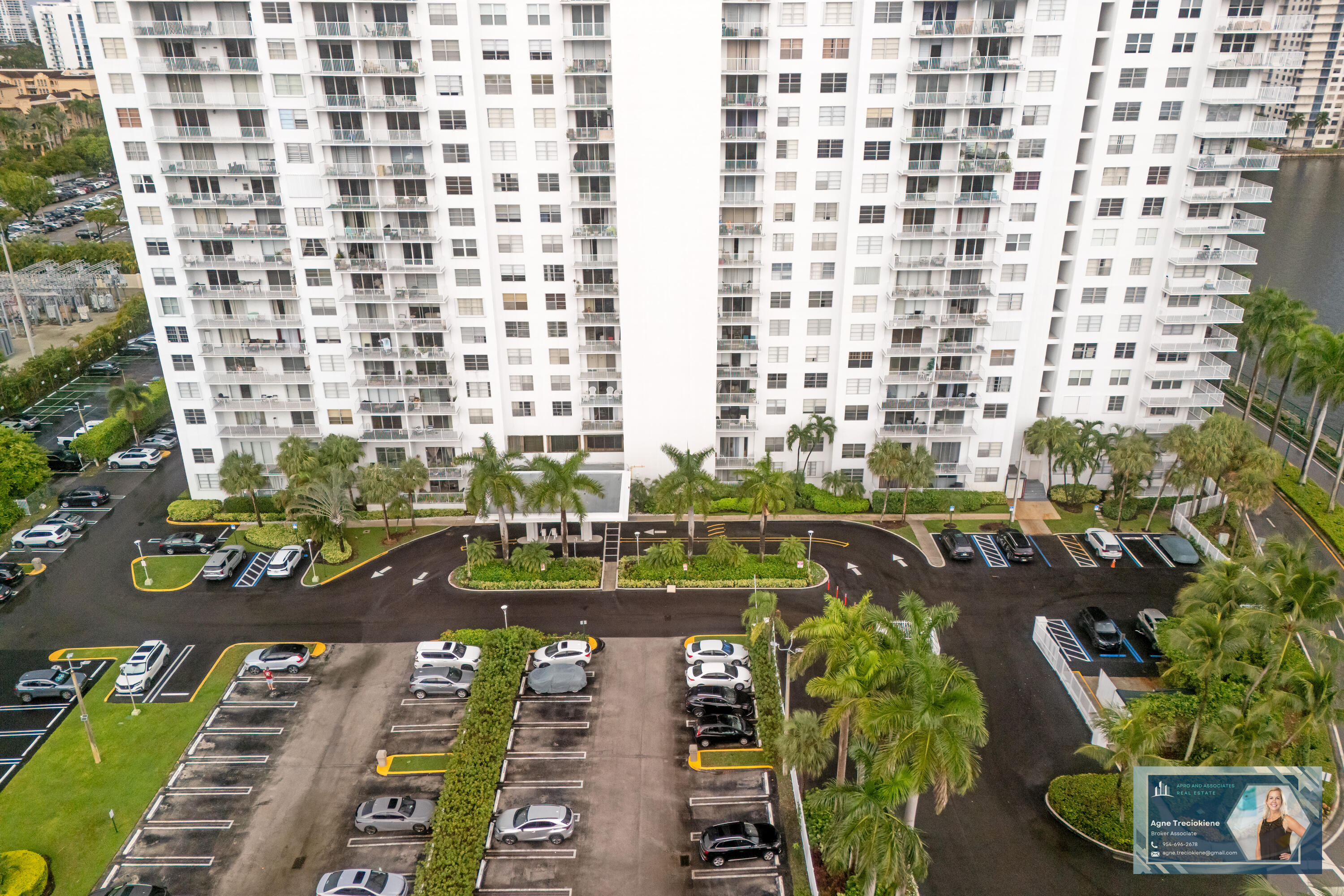 2801 Northeast 183rd Street, Unit 1606W Aventura, FL 33160 - Photo 52 of 53 view of a balcony with outdoor seating