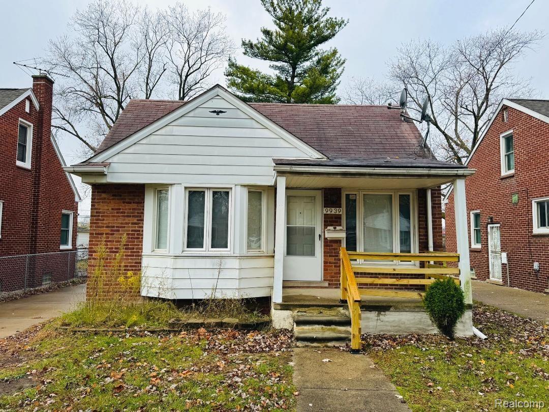 9939 Appleton Avenue Redford, MI 48239 - Photo 1 of 22