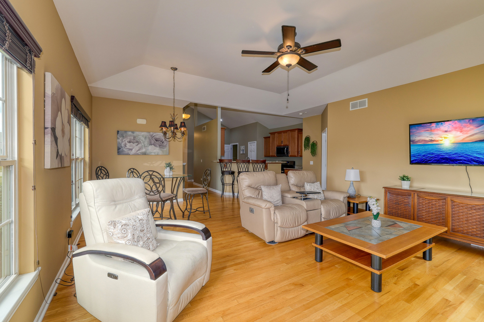1195 Freedom Road Elburn, IL 60119 - Photo 9 of 26 Gallery Image 9
